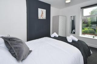 Beaumont House - By Sigma Stays - Crewe - 1