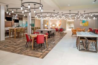 Hilton Garden Inn Brunswick - Brunswick - 4