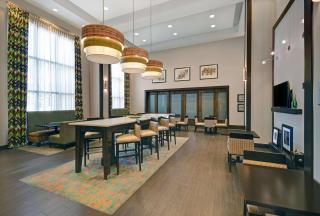Hampton Inn and Suites Robbinsville - 3