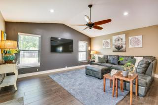 Near Golf and Beaches Coral Springs Home with Yard! - Coral Springs - 9