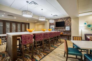 Hampton Inn Newport - Newport - 6