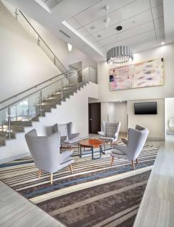 DoubleTree by Hilton Edmonton Downtown - 3