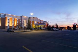 Hampton Inn & Suites by Hilton Calgary-Airport - 8