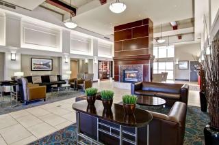 Hampton Inn & Suites by Hilton Calgary-Airport - 7