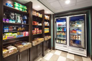 Hampton Inn & Suites by Hilton Toronto Airport - Mississauga - 8