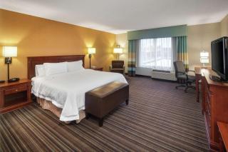 Hampton Inn & Suites by Hilton Toronto Airport - Mississauga - 2