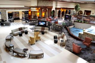 DoubleTree by Hilton Dearborn - 6