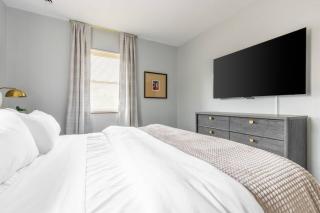 Exclusive NEW Listing! Maple Heights Charm - Maple Heights - 5