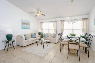 Spacious Vacation Home Near Disney w/ Private Pool- Perfect for Families! - Davenport - 3