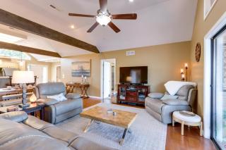 Pool Access and Views Waterfront Lake Ozark Escape - Lake Ozark - 6