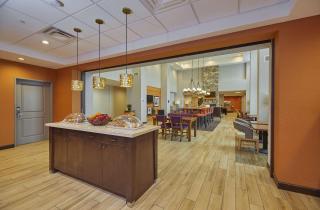 Hampton Inn & Suites Roseburg - 4
