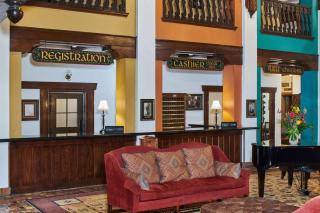 Hotel Alex Johnson Rapid City, Curio Collection by Hilton - Rapid City - 4