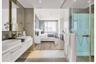 Sandton Sundowner Mini Penthouse - 3