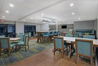 Hampton Inn Westfield - 5