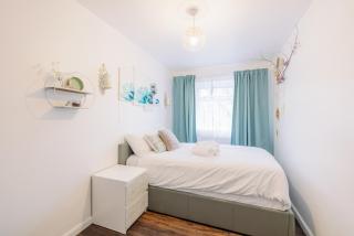 Home near Excel, Stratford and Canary Wharf - London - 1