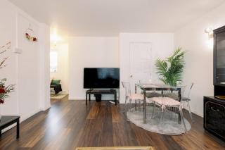 Home near Excel, Stratford and Canary Wharf - London - 8