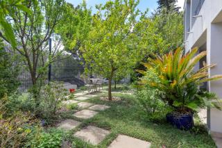 Solar Power French Country Cottage on Table Mountain - 8