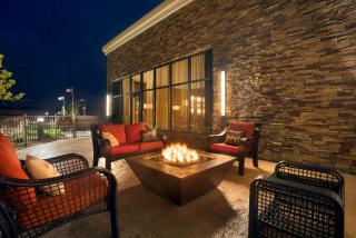 Embassy Suites by Hilton Akron Canton Airport - North Canton - 7