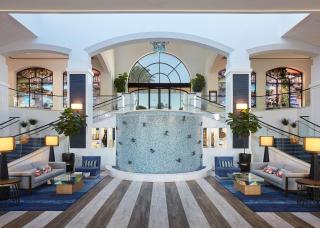 The Waterfront Beach Resort, A Hilton Hotel - 1
