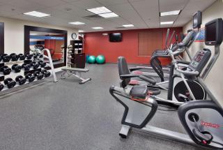 Hampton Inn & Suites Aberdeen - Aberdeen - 1