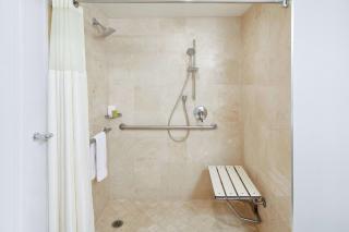 DoubleTree by Hilton Torrance - South Bay - Torrance - 4
