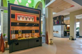 Hilton Garden Inn Raleigh/Crabtree Valley - Raleigh - 4
