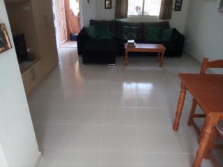 Amazing Villamartin House Sleeps 6 with Pool - Villacosta - 1