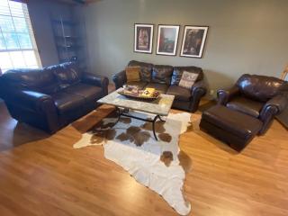 Nueces River Cabins-Oak Cabin - - 5
