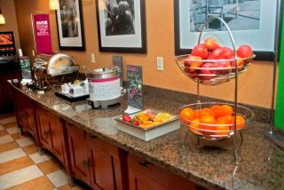 Hampton Inn Evanston - 2
