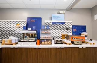 Holiday Inn Express & Suites Sacramento NE Cal Expo by IHG - Sacramento - 6