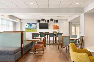 Hampton Inn St. Louis-Columbia - Millstadt Junction - 7