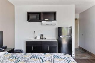 Studio 6 Pecos TX - 3