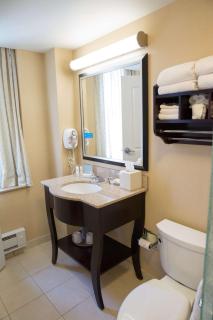 Hampton Inn & Suites Providence Downtown - Providence - 1