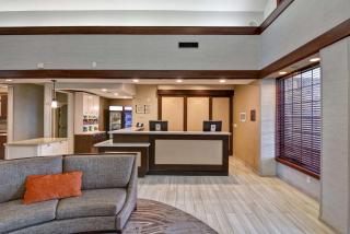 Homewood Suites by Hilton Kansas City/Overland Park - 1