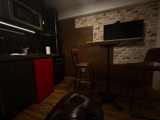 Monkey Room - 8