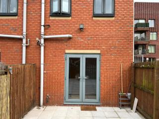 Cozy house with free parking - Manchester - 5