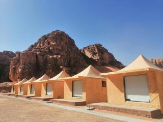 Golden sunset luxury camp - 5