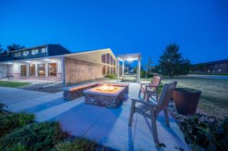 AmericInn by Wyndham Ames - Ames - 5