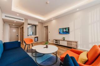 Holiday Inn Express Taizhou CMC by IHG - Taizhou - 5