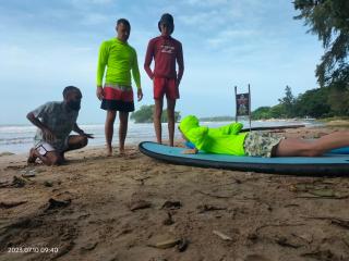 The salty surfers - 6