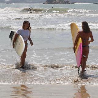 The salty surfers - 4