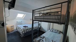 Fern Villa Hotel - Albert Road - Blackpool - 7
