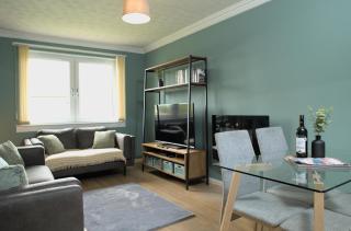 Modern 2-Bed Haven, FREE PARKING - Edimburgo - 0