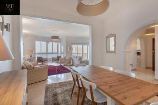 Breathtaking Seafront 3BD w/ Balcony, Sliema coast by 360 Estates - Sliema - 5