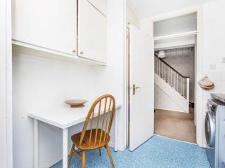 Beautiful Flat with balcony in Swiss Cottage, London - Pass the Keys - 7