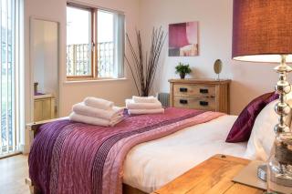 Waters Edge 05, Amaranth Lodge - P - South Cerney - 3