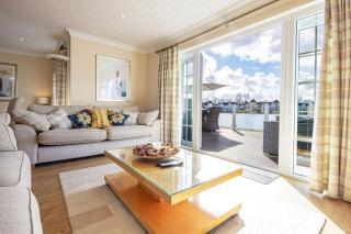 Windrush Lake 66, Sun Kissed Lodge - South Cerney - 6