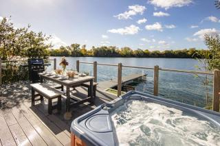 The Landings 18, Waters Reach - P - South Cerney - 6