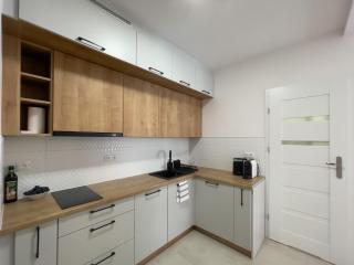 URBAN APARTMENTS PREMIUM, Opolska 10 No 77B, Free Garage, Self Check-in - Katowice - 3