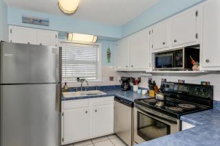 D7 Villas on the Gulf - Pensacola Beach - 2